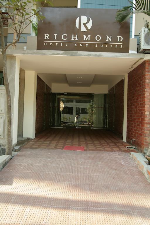 Richmond Hotel & Suites Дакка Экстерьер фото