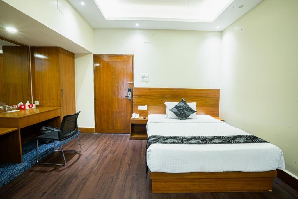 Richmond Hotel & Suites Дакка Экстерьер фото