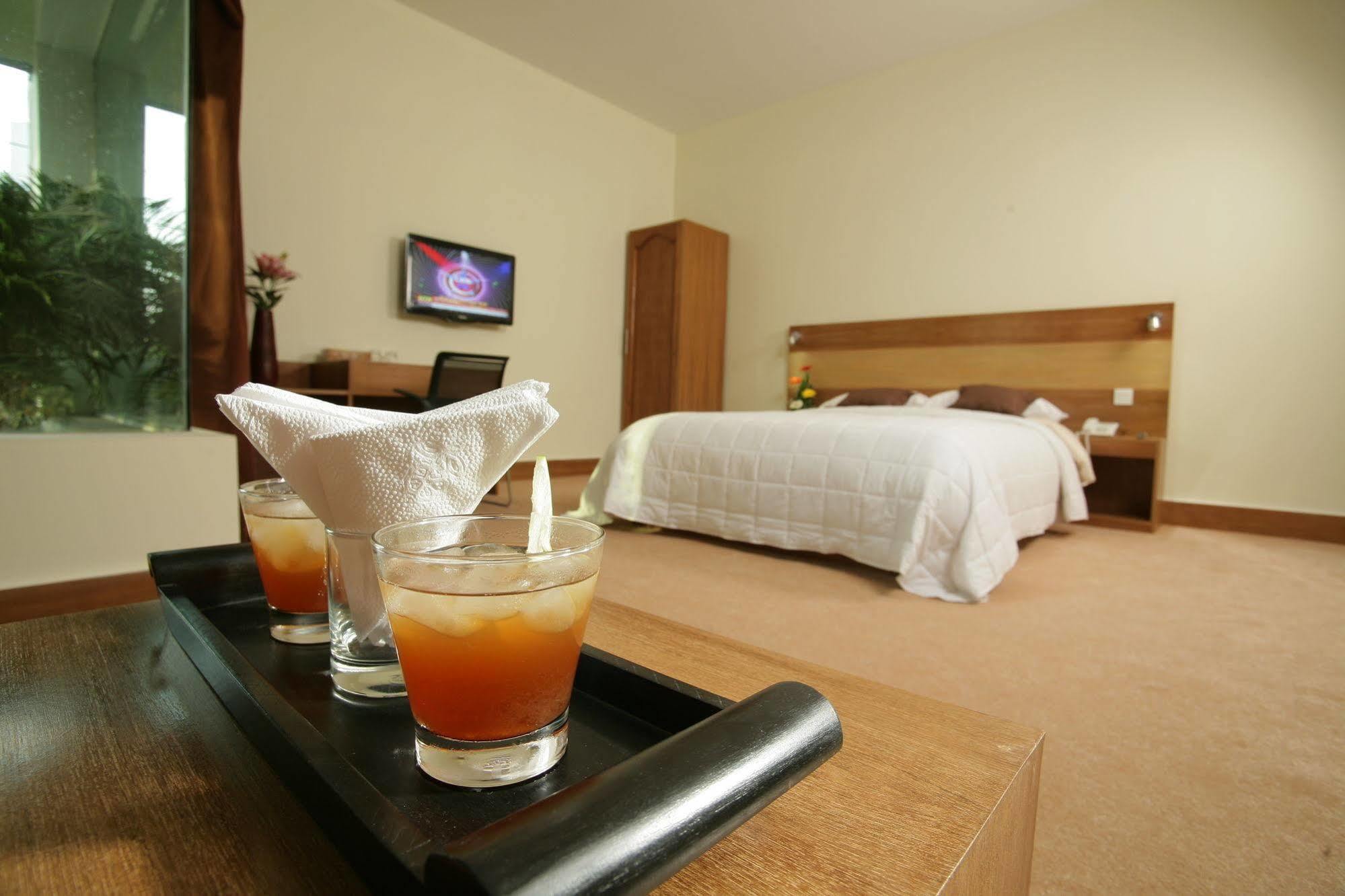 Richmond Hotel & Suites Дакка Экстерьер фото