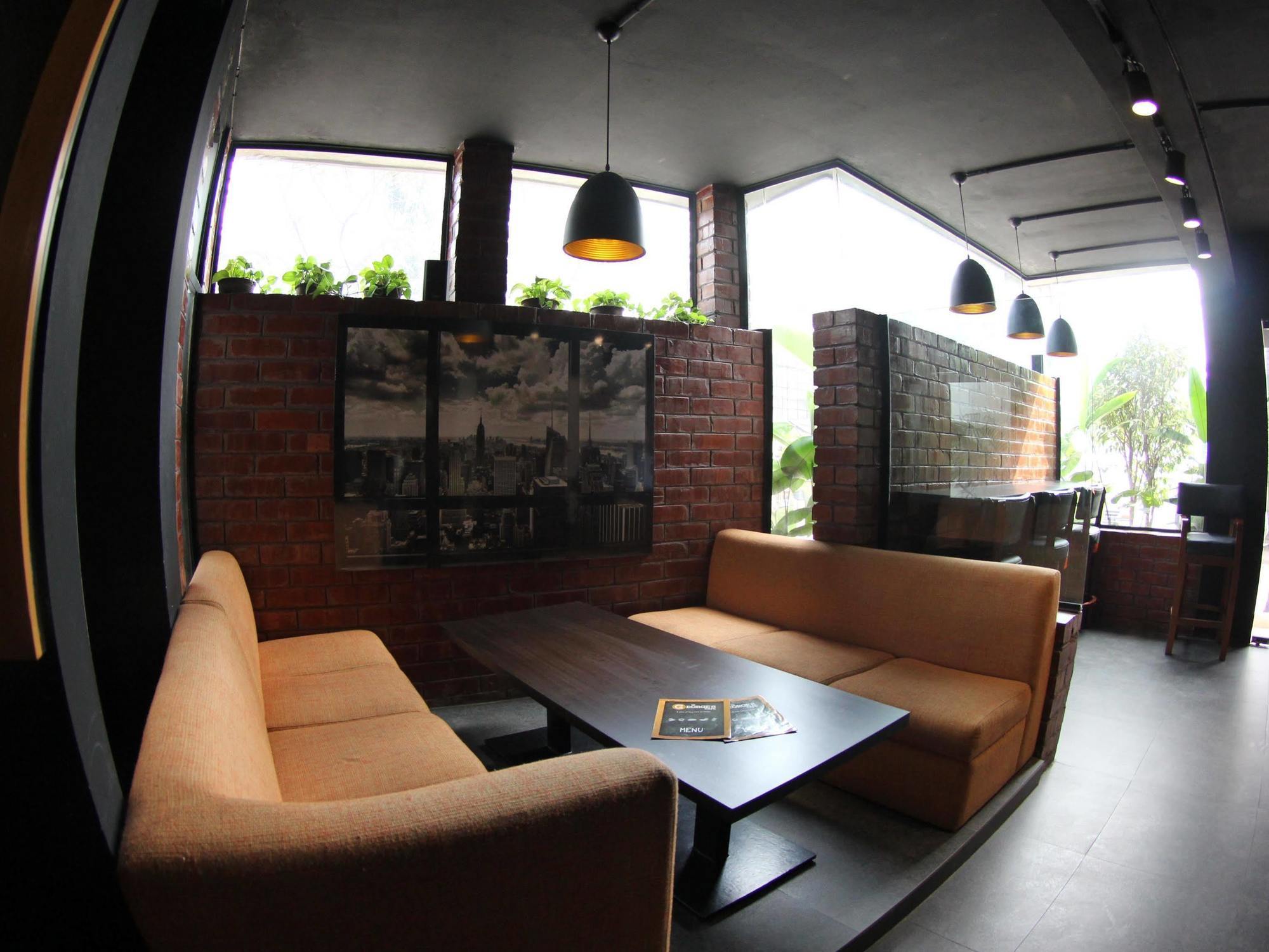 Richmond Hotel & Suites Дакка Экстерьер фото